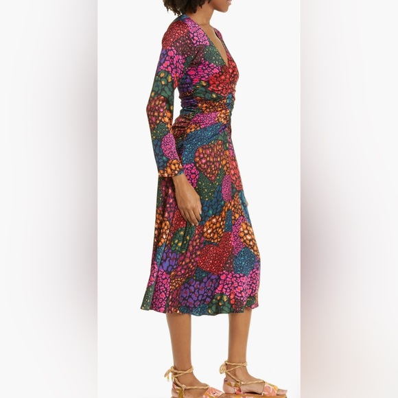 FARM Rio NWT Full of Rainbow Hearts Ruched Long Sleeve Midi Dress Size Large - Picture 2 of 9